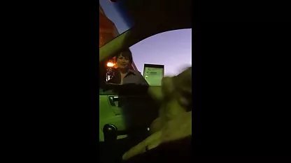 دانستن كليپ سكسي زوري که این آخرین بار عاشق جوان با خانواده اش حرکت می کند به یکی دیگر از